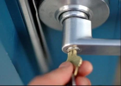 24 Hour Emergency Locksmith Manchester  07761 918810