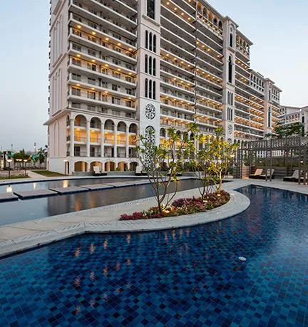 Lavish Ready to move-in 3Bedroom Residences at DLF The SKycourt