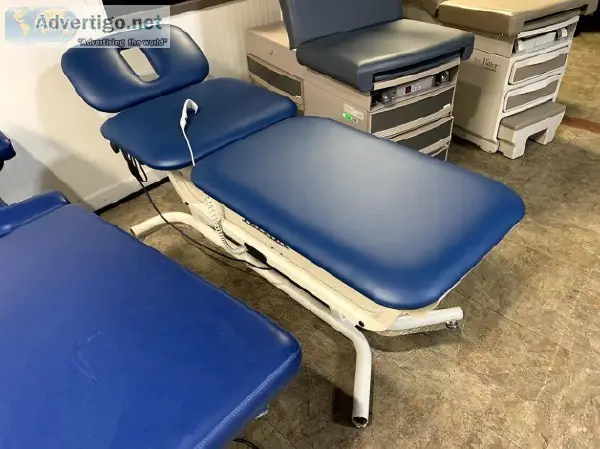 Chattanooga TRT30 Triton Physical Therapy Table