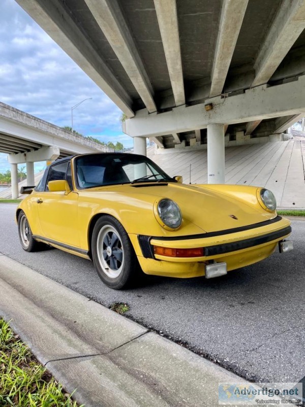  23267 1971 Porsche 911T Targa