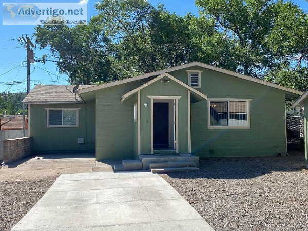 A cozy 3 bedroom 2 bathroom single family home