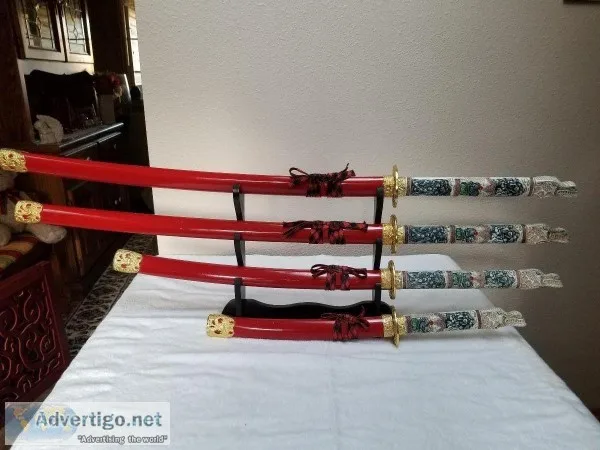 Collector Samouri 4 piece set with stand