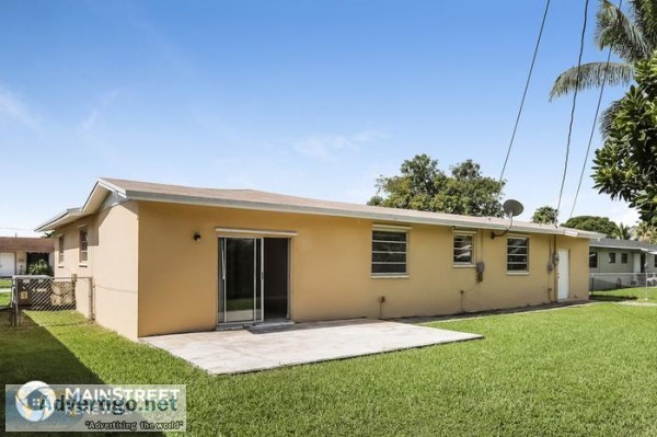 SINGLE FAMILY HOME FOR RENT
