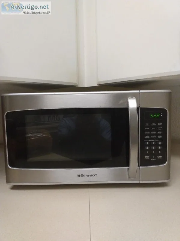 MICROWAVE OVEN