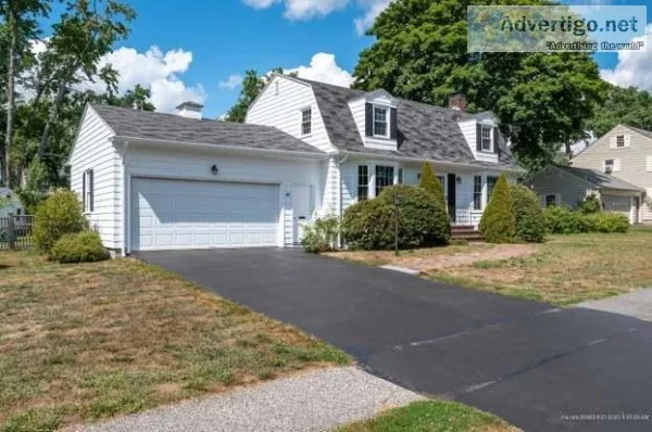Spacious 3 bedroom2 bathroom in Portland Maine