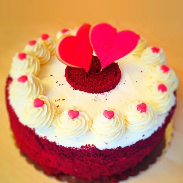 Order Delicious Red Velvet Cake Online