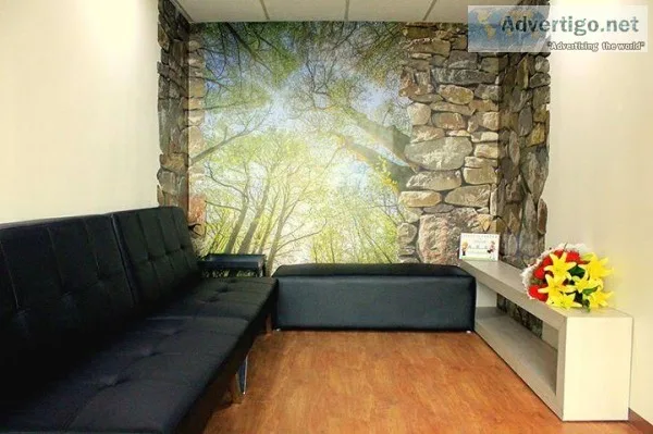 Lounge well equipped at Golden Square with professional setup