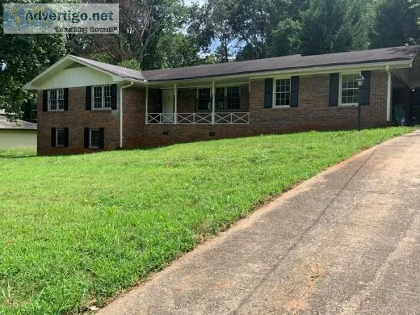 4327 Pleasant Forest Dr Decatur GA 30034