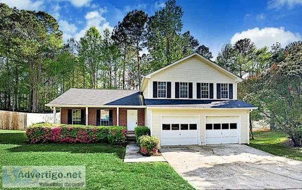 993 Cherry Laurel Dr Lithonia GA 30058
