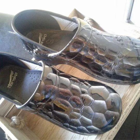 DANSKO CLOGS