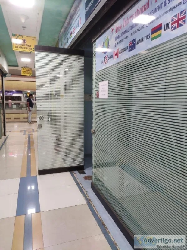 Commercial Office on Rent in Raghuleela Mall