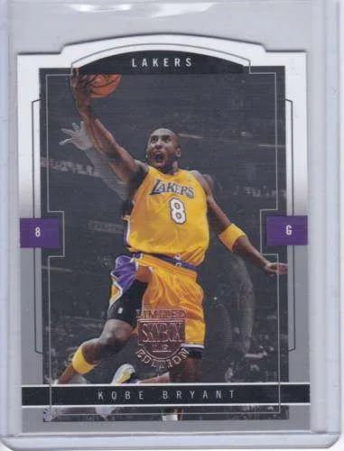 Kobe Bryant 03-04 Sky Box Ltd Edition 88