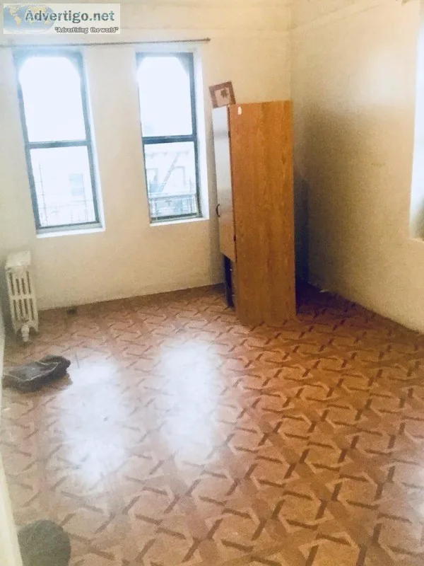 Rooms 4 rent Available by Co Op City