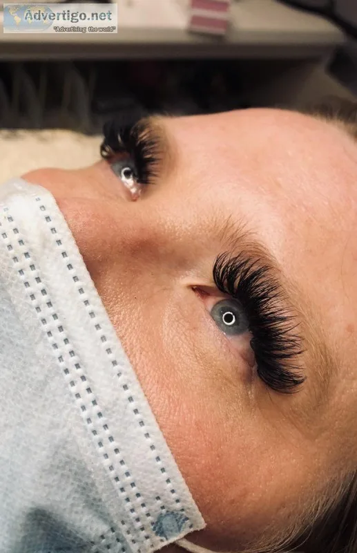 Eyelash Extensions Holiday Special