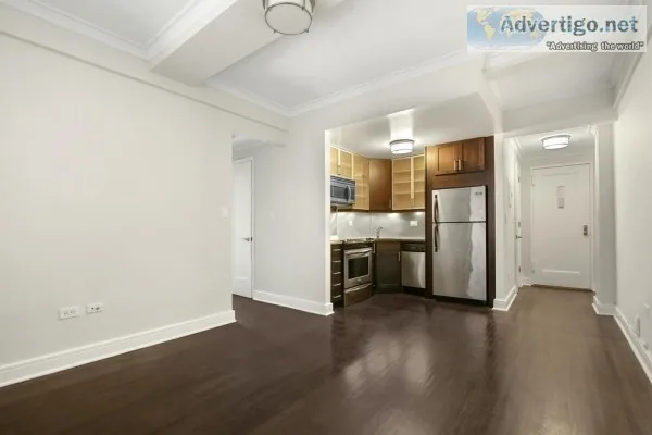 No-Fee Upper West Side Large 1 Bed DM Luxury