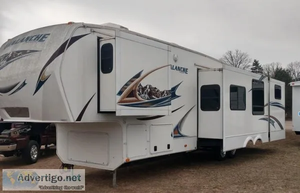 2012 38 ft. Keystone Avalanche 341TG wQuad Slide