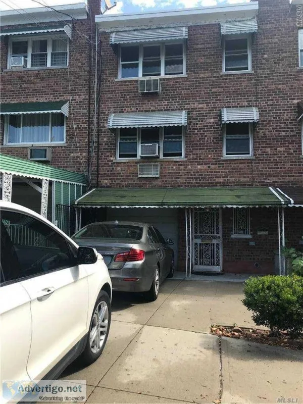 (ID1382461) New 3rd FL 3 BR Apt For Rent In The Bronx 2300
