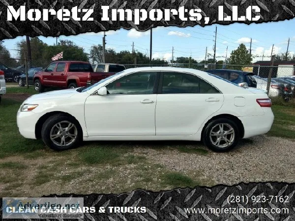 2008 Toyota Camry LE Sedan White on Tan Leather  Alloys  Warrant