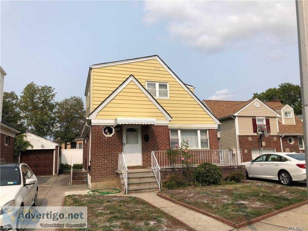 (ZUV) Lovely Two Family Cape For Sale In Whitestone 1048888