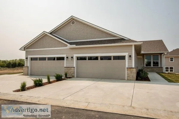 AFFORDABLE 4 BEDROOM  5 BATHS APARTMENT FOR SALE