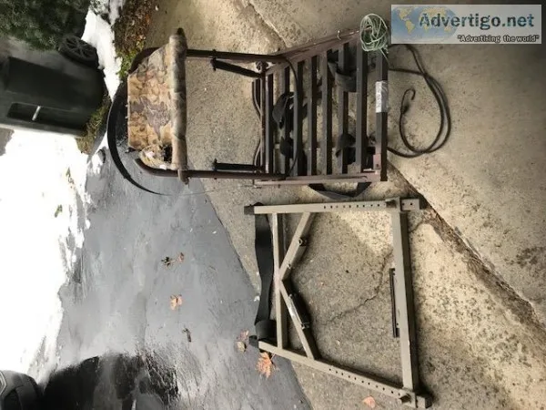 TREE STAND SELF-CLIMBEER WITH SEAT
