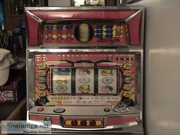 SLOT MACHINE