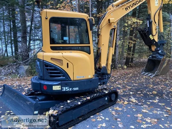 2017 Hyundai 35Z-9A Mini Excavator