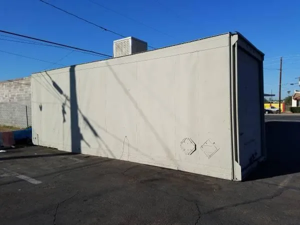 Shipping  Storage Container 28 x10 x9  evapcool and refrigeratio