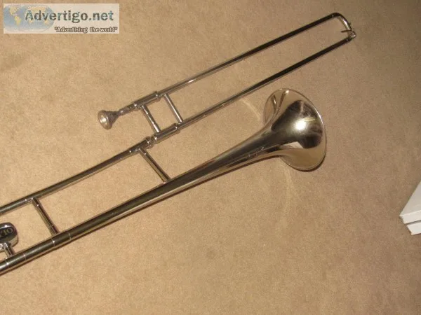 1970 Olds  silver large trombone 45&quot long