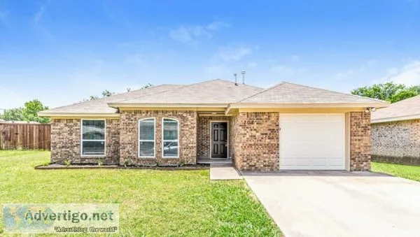 106 Mesa Wood Dr Glenn Heights TX 75154