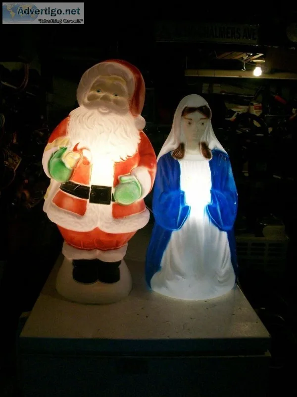 Blow molds Santa and Mary