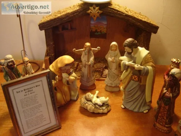 vintage NATIVITY SET with 16 beautiful porcelain figurines. 50.