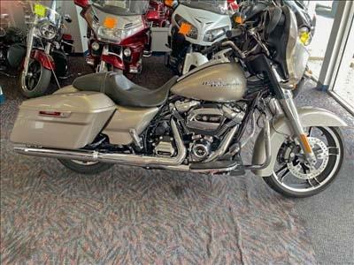 2018 Harley-Davidson® Street Glide FLHX