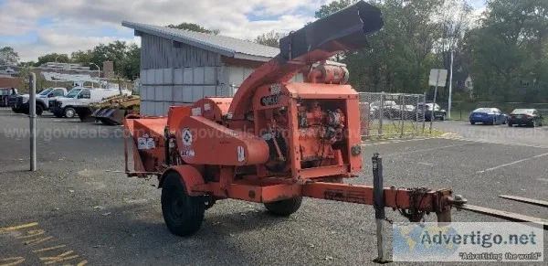 John Deere Model 17 Chipper