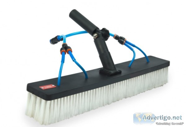 Solar panel cleaning brush