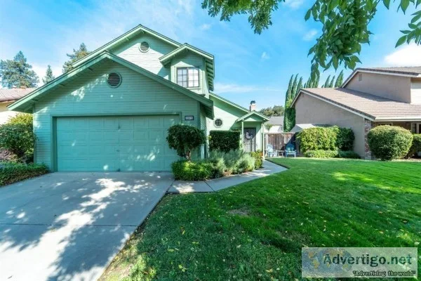 Beautifully updated 3 bedroom 2 12 Bath home