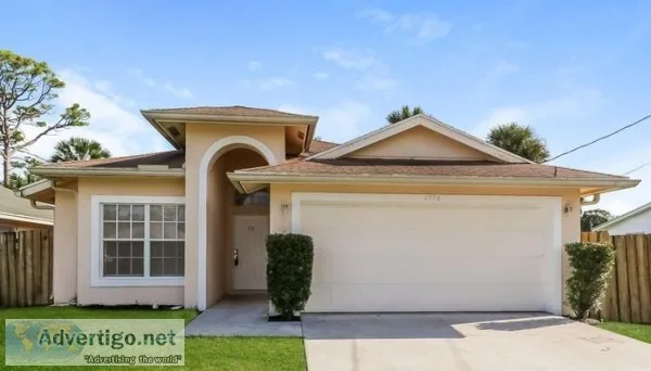 6756 3rd St Jupiter FL 33458