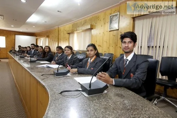What does an MBA in Human Resources deal with