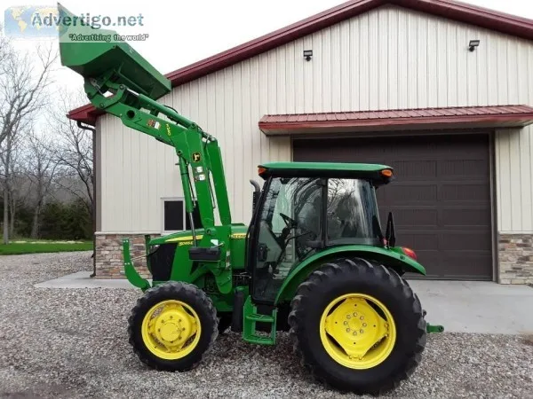 2015 John Deere 5065E