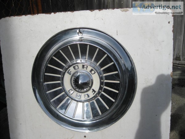 1957 FORD HUBCAPS