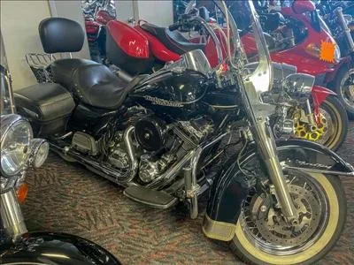 2012 Harley FLHRC - Road King Classic