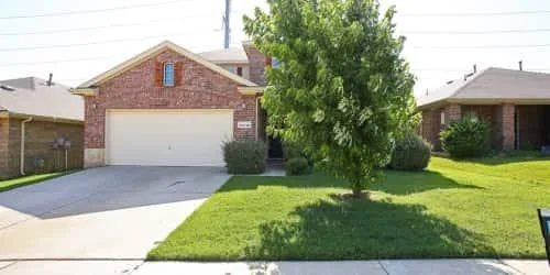 15716 Wheelhorse Trl Roanoke TX 76262