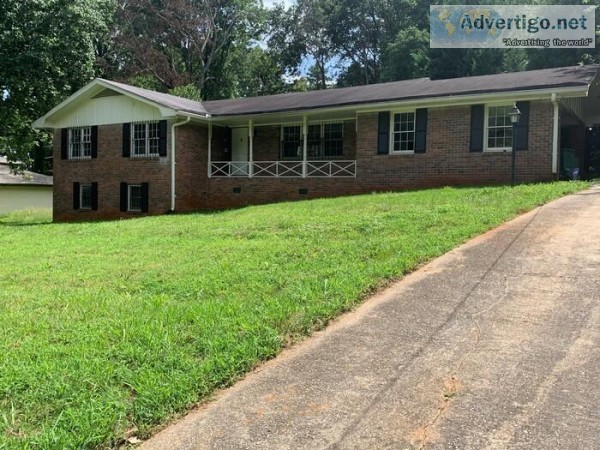 4327 Pleasant Forest Dr Decatur GA 30034