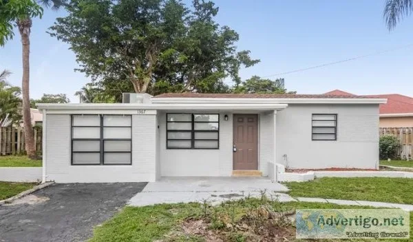 1367 NE 27th St Pompano Beach FL 33064