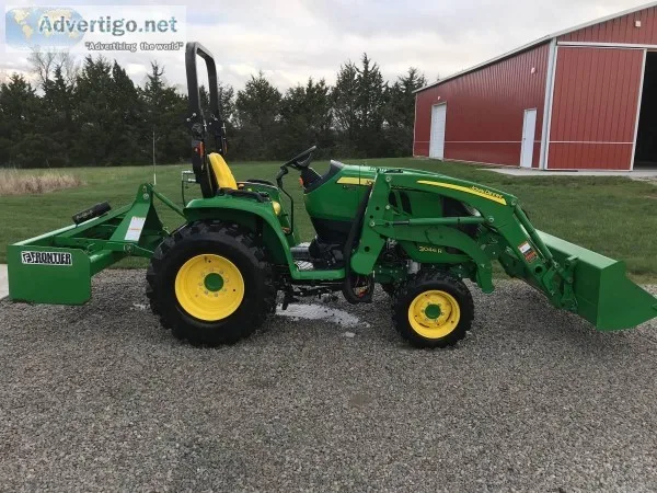 2014 John Deere 3046R