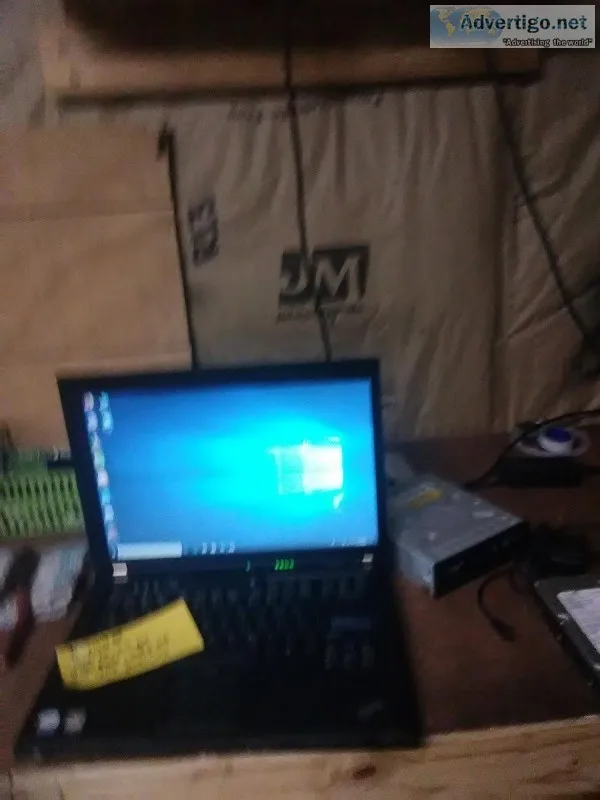 HP Pavilion15.6&quot Win 10 pro8 GB Ram250 HDAMD 1.80 QuadDVD RW