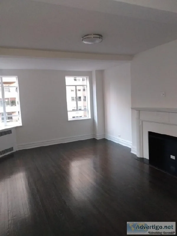 No-Fee Fifth Ave 1 Bedroom View of Historical Arch in Village Do