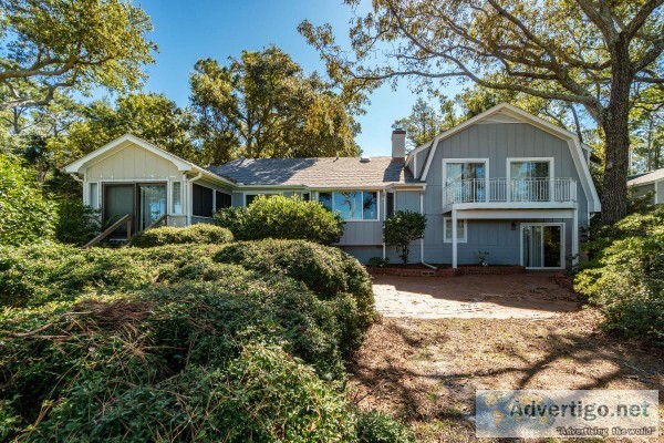 (4bd 2ba1hba) Single-Family Home for Sale in Pine Knoll Shores  