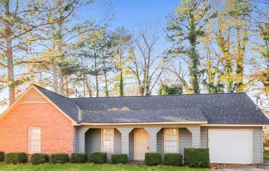 6111 Chaseland Dr Rex GA 30273