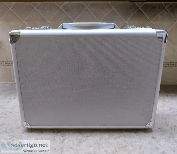 SOLO ALUMINUM ATTACHE LAPTOP BREIFCASE